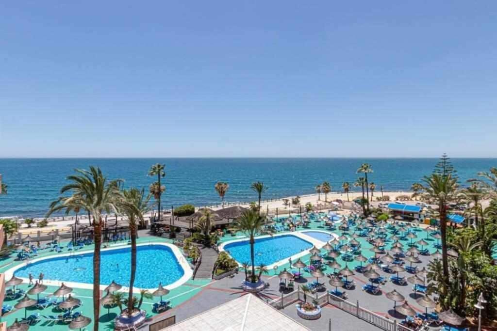 797 Holiday Rentals- Apartamento En Hotel Sunset Frente Al Mar Benalmádena Kültér fotó