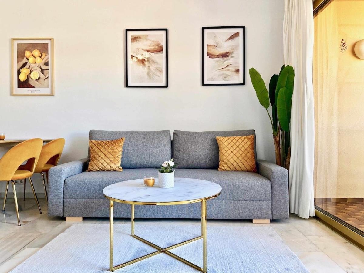 797 Holiday Rentals- Apartamento En Hotel Sunset Frente Al Mar Benalmádena Kültér fotó