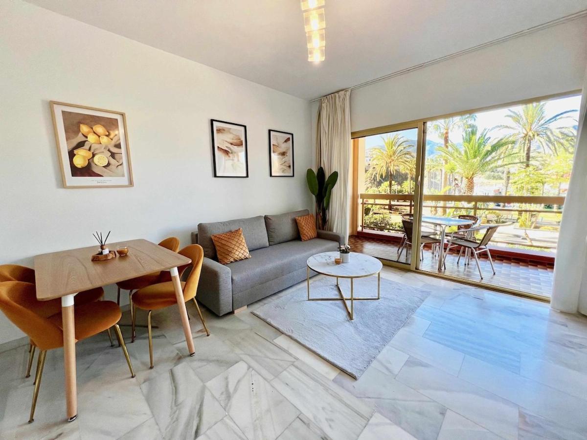 797 Holiday Rentals- Apartamento En Hotel Sunset Frente Al Mar Benalmádena Kültér fotó
