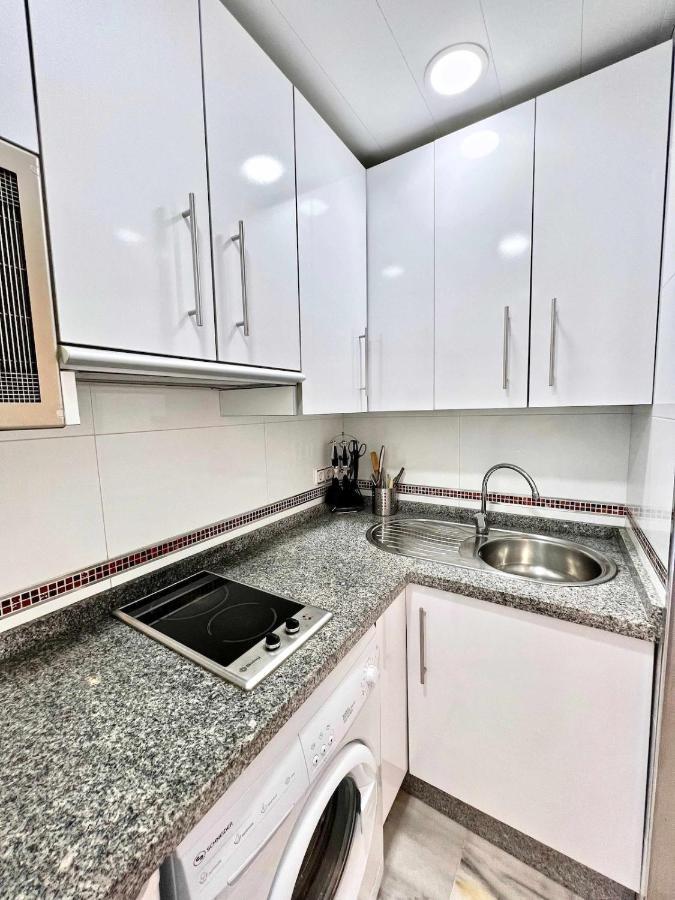 797 Holiday Rentals- Apartamento En Hotel Sunset Frente Al Mar Benalmádena Kültér fotó