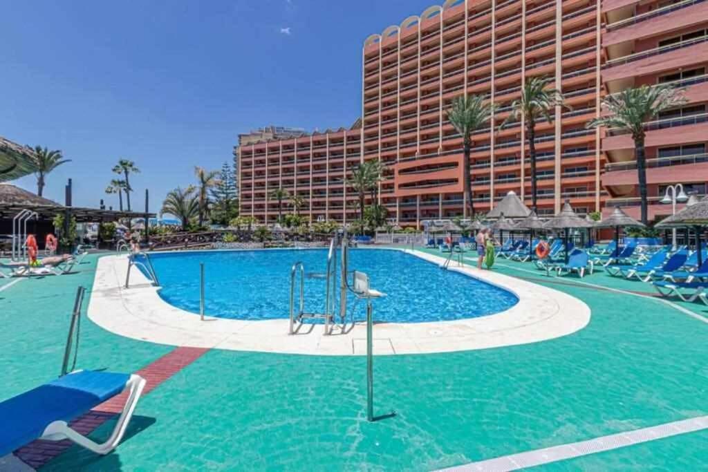 797 Holiday Rentals- Apartamento En Hotel Sunset Frente Al Mar Benalmádena Kültér fotó